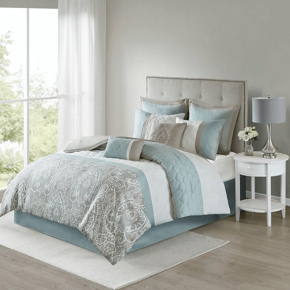 Luxurious 8-Piece Shawnee Comforter Set