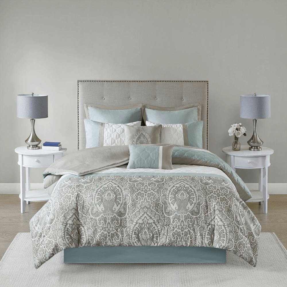 Luxurious 8-Piece Shawnee King Comforter Set